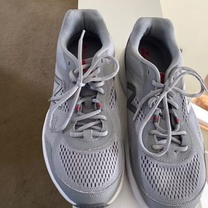 New Balance Model 17 shoes in size 10 extra wide